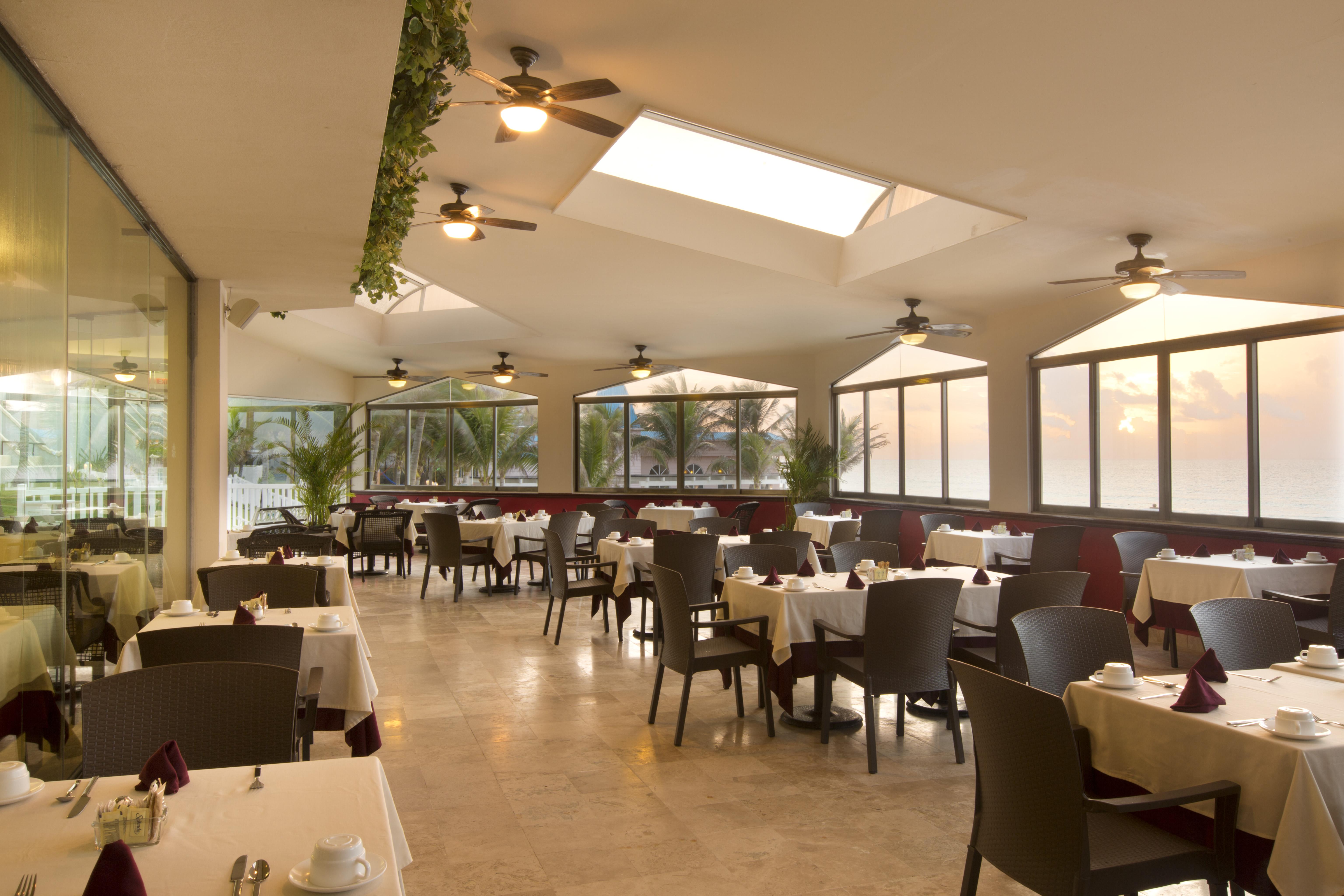Golden Parnassus Resort & Spa (Adults Only) Cancún Exteriör bild