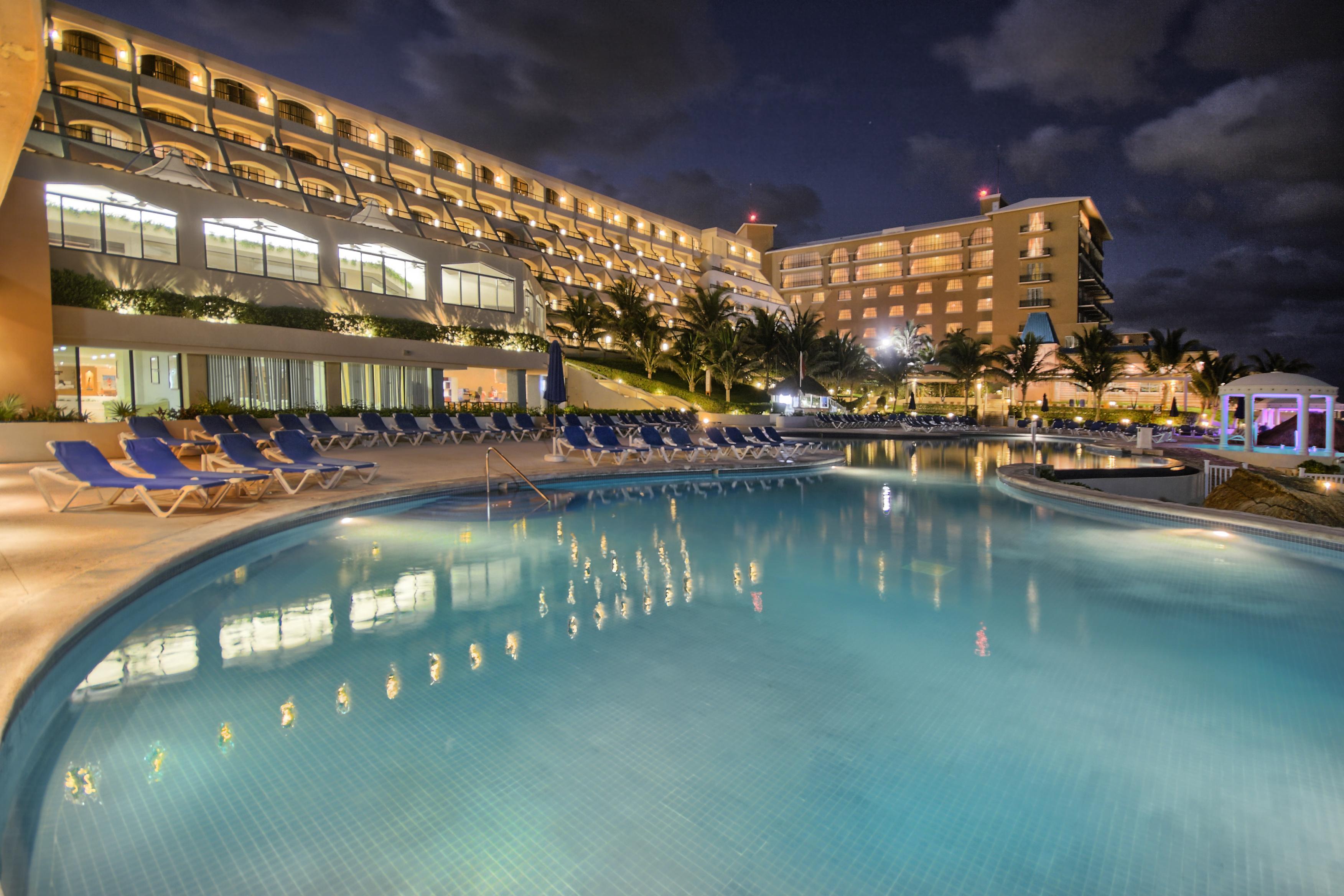 Golden Parnassus Resort & Spa (Adults Only) Cancún Exteriör bild