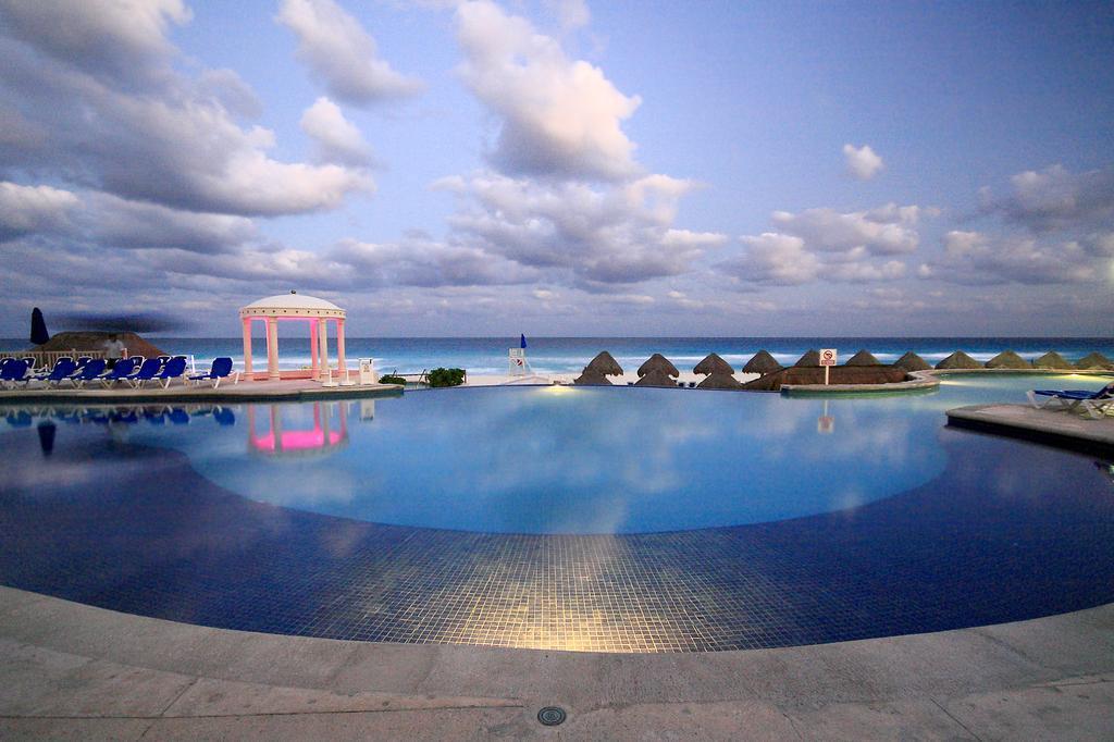 Golden Parnassus Resort & Spa (Adults Only) Cancún Exteriör bild
