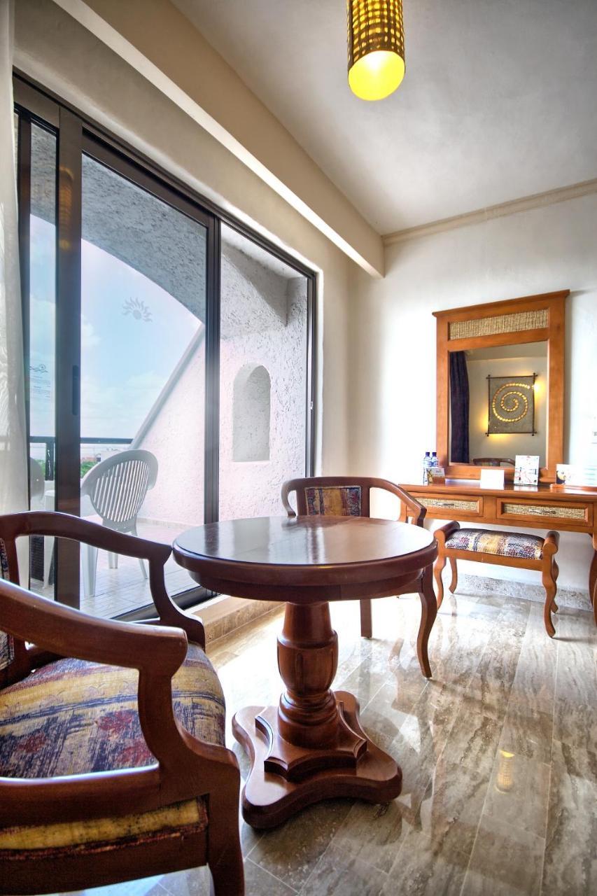 Golden Parnassus Resort & Spa (Adults Only) Cancún Exteriör bild